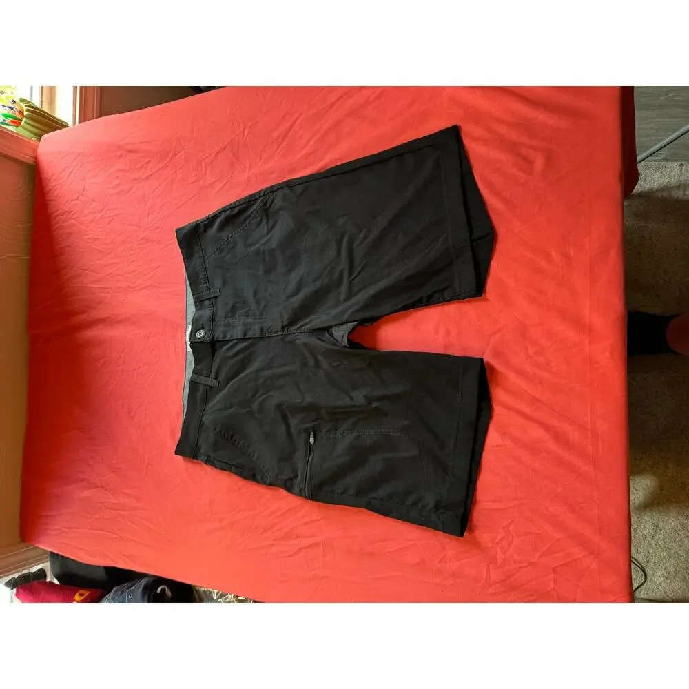 Weatherproof Vintage Men's Trail Shorts Size 34 Black Hybrid Tech Cargo 1651397